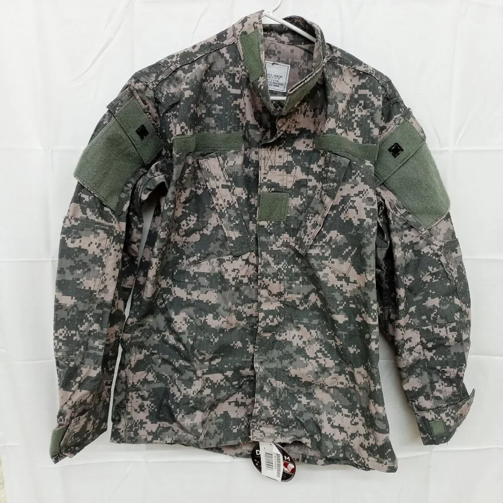 Defender M Military Camo Utility Jacket NEW NWT Men's size Small